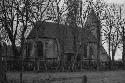 Die alte Kirche - 